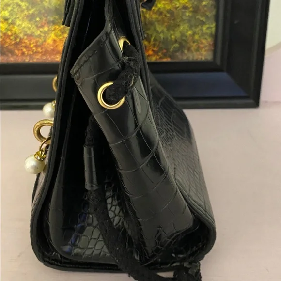 Black Croc-Embossed Handbag with Face Design, fun purse good condition - Picture 2 of 9